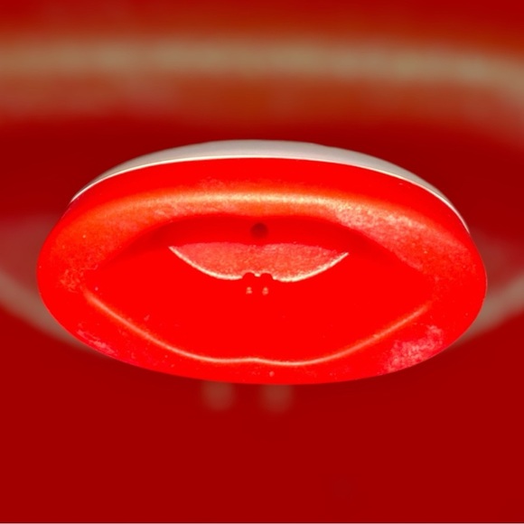 LIP MAKER DEVICE ~PLUMPS LIPS 👄 INSTANTLY~ USB NEW IN BOX - Picture 3 of 4